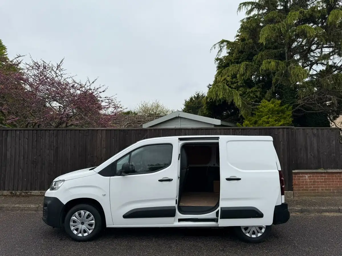 2019-citroen-berlingo-16bluehdi-650-enterprise-big-8