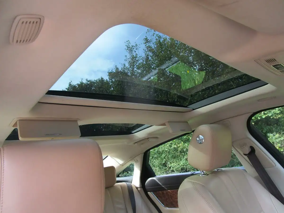 2010-jaguar-xj-series-50-xj-premium-luxury-lwb-big-10