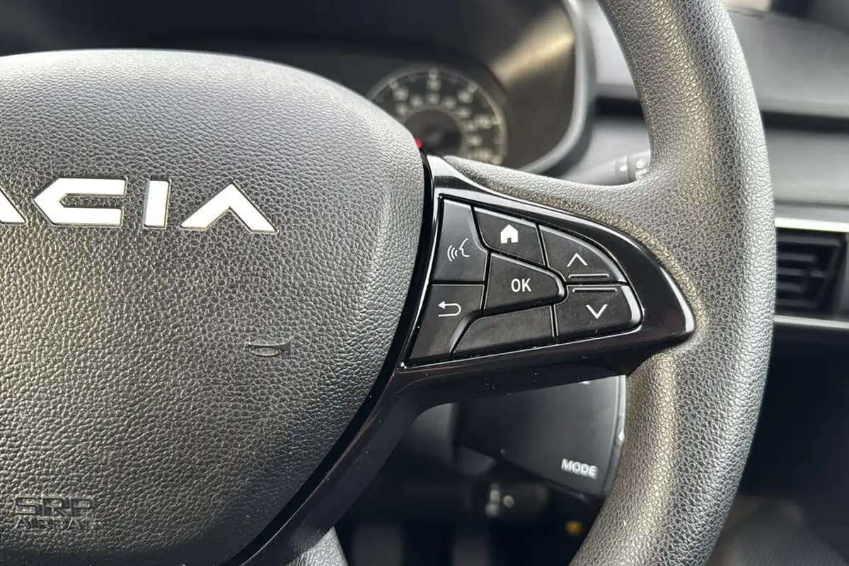 2023-dacia-jogger-10-tce-essential-big-15