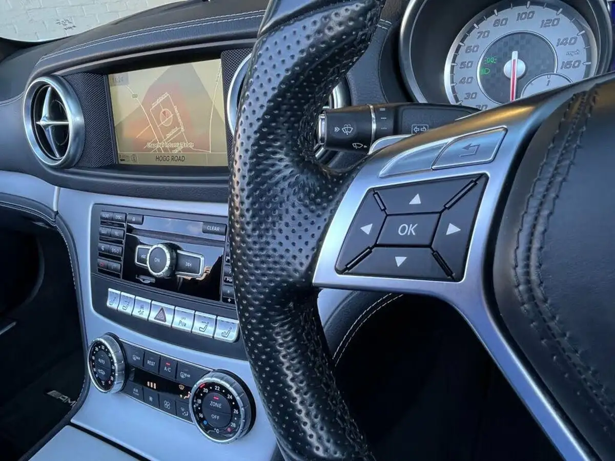2014-mercedes-benz-sl-class-30-sl400-amg-sport-big-33