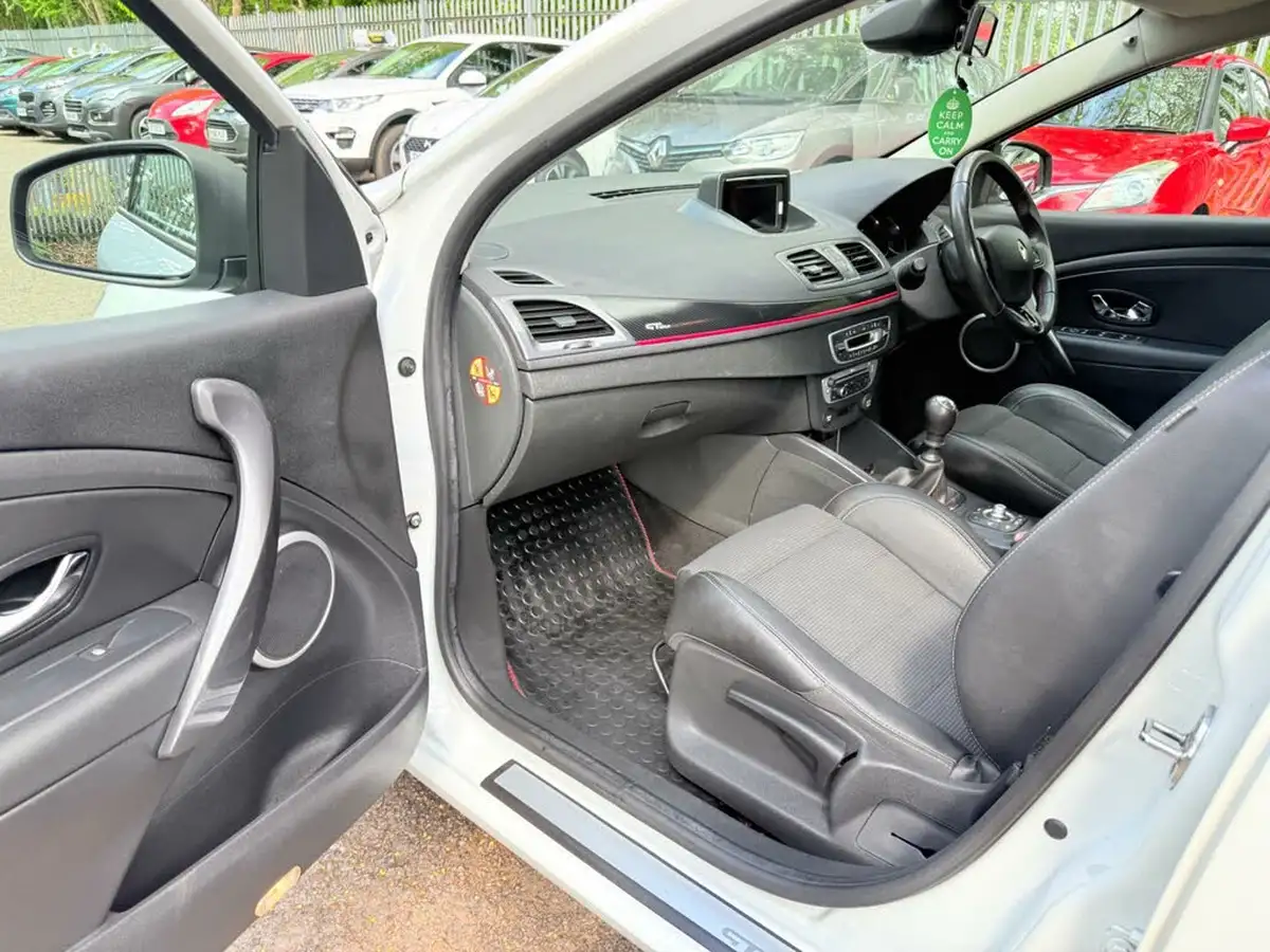 2012-renault-megane-15dci-gt-line-tomtom-hatchback-5d-big-28