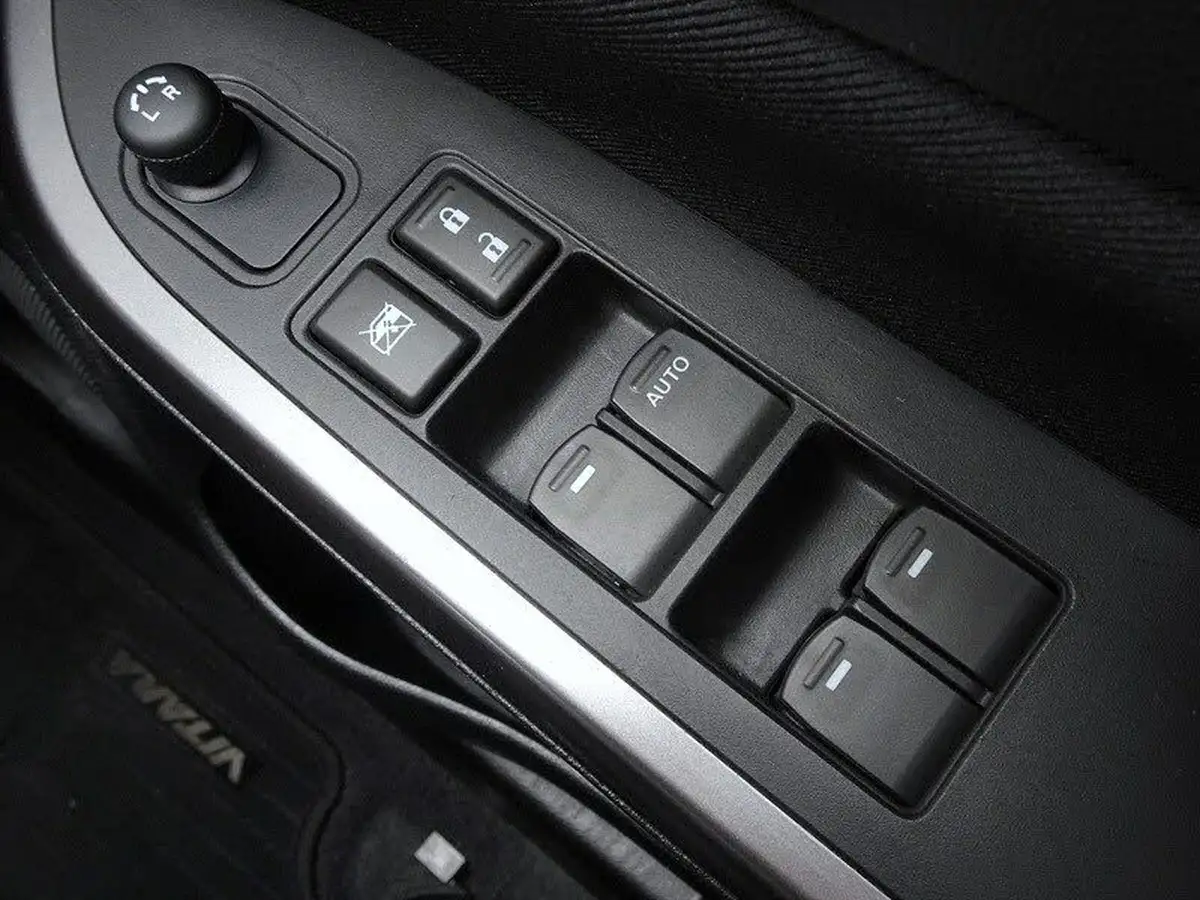 2022-suzuki-vitara-14-boosterjet-sz-t-big-25