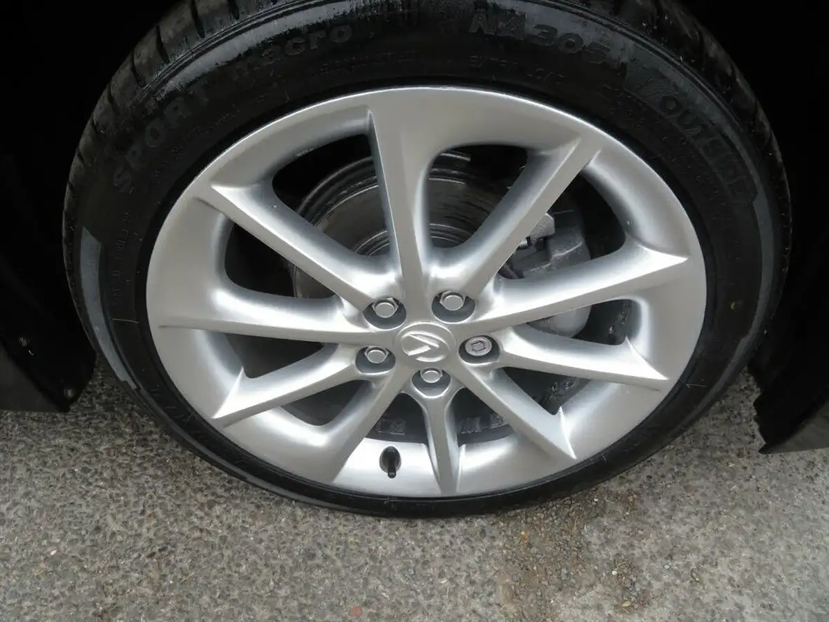 2011-lexus-ct-200h-18-se-i-big-42