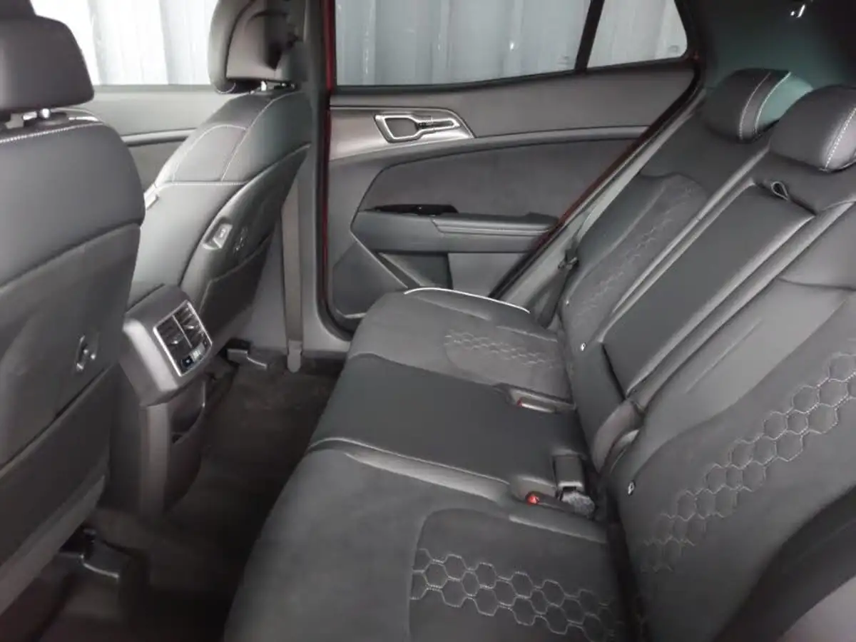 2024-kia-sportage-16-t-gdi-gt-line-148bhp-big-5