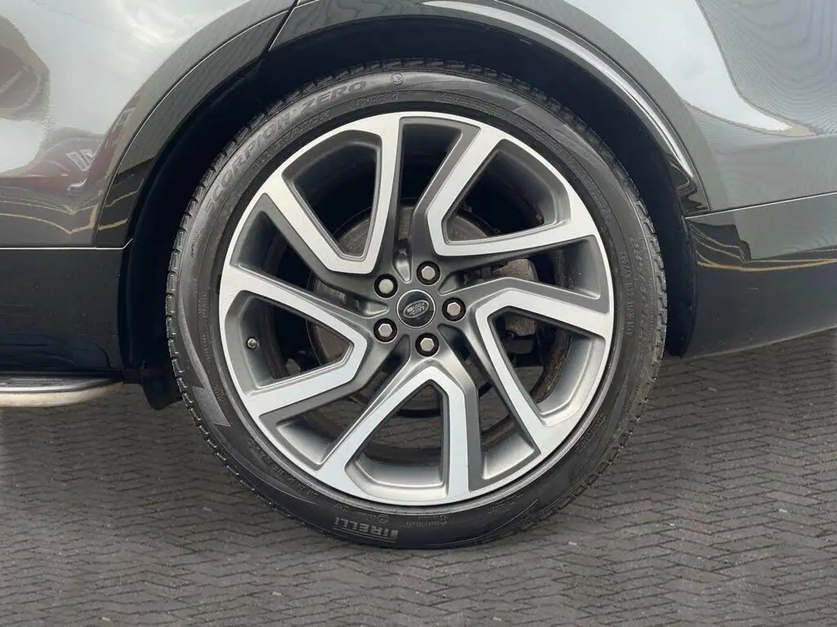 2019-land-rover-discovery-30-sd-v6-hse-luxury-big-16