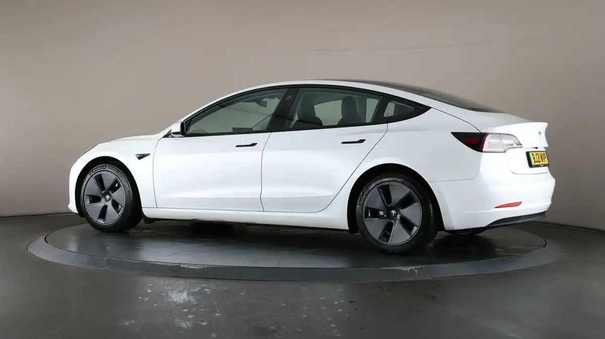 2021-tesla-model-3-e-long-range-4x4-big-67