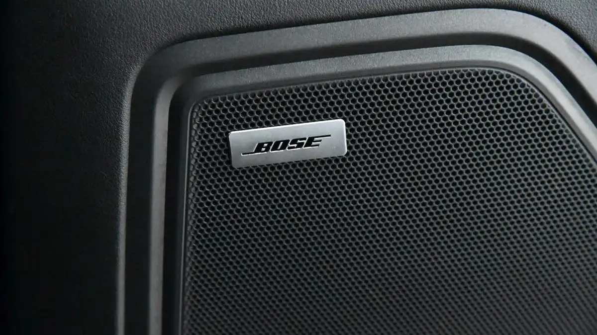2021-porsche-macan-20-265ps-big-32