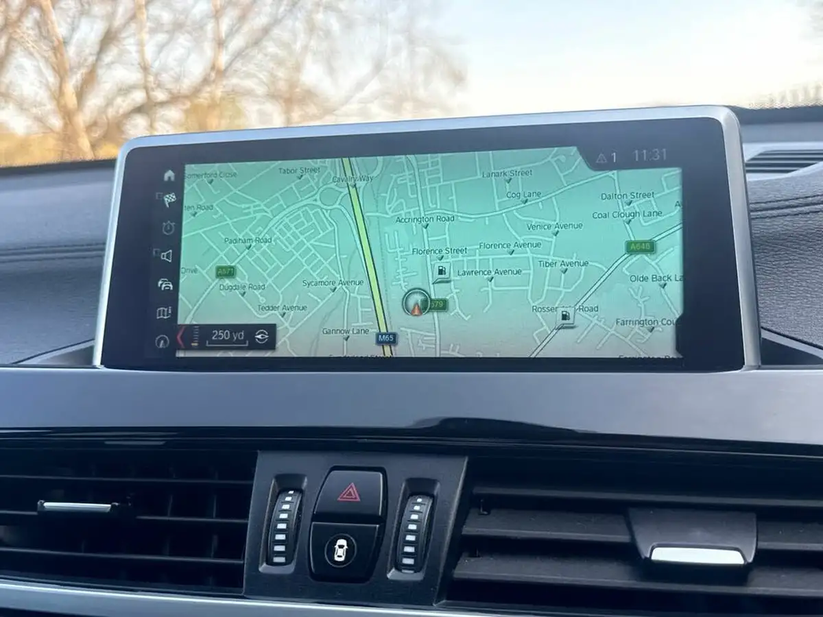 2019-bmw-x1-big-10