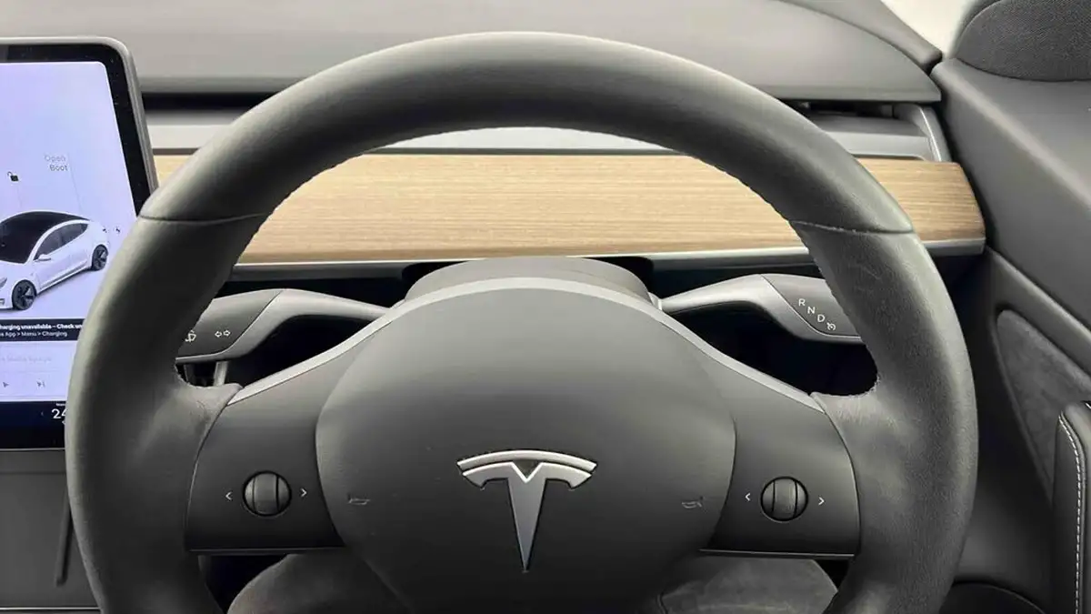 2020-tesla-model-3-e-standard-plus-big-16