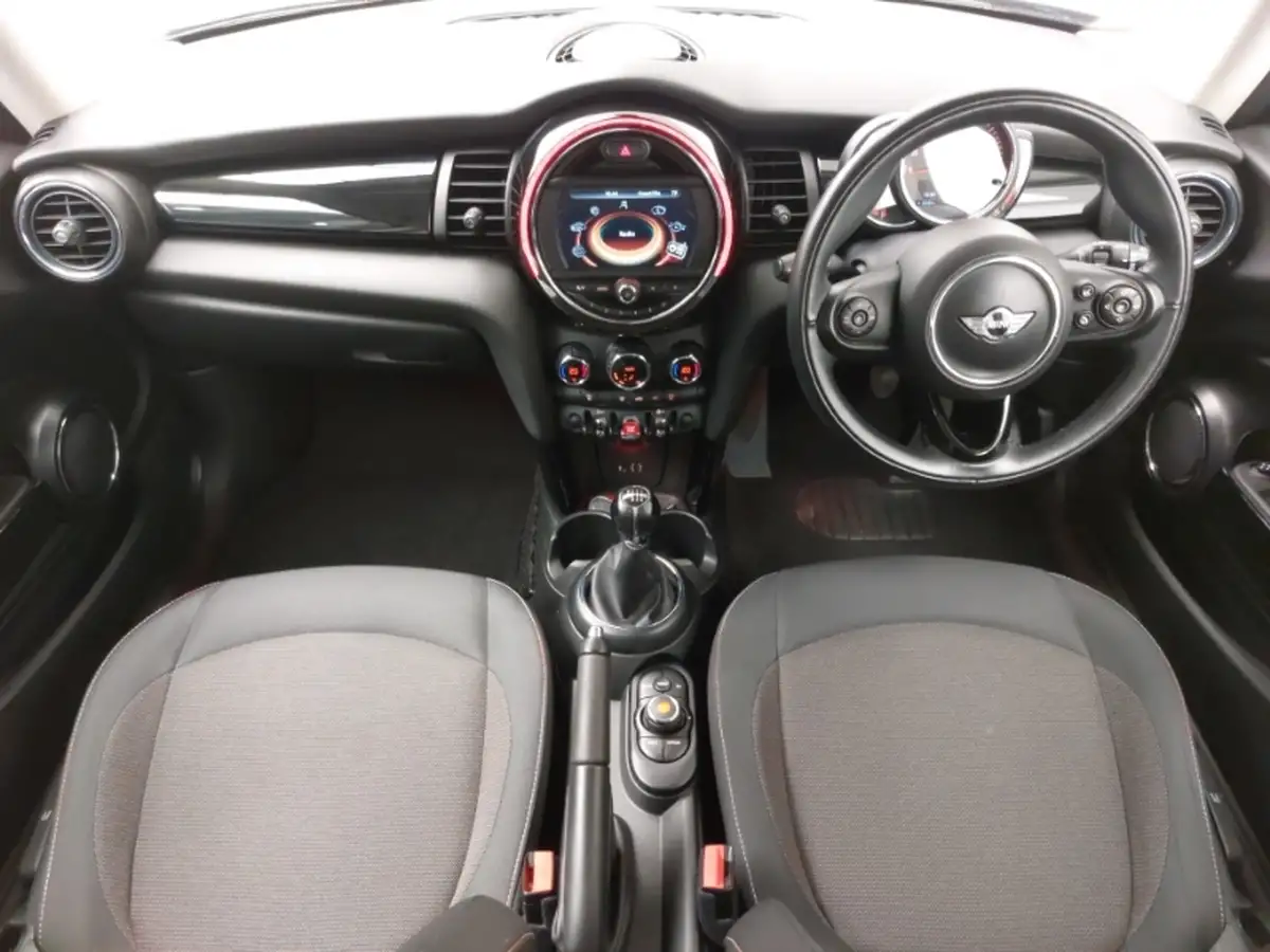 2024-dacia-jogger-16-tce-expression-big-2