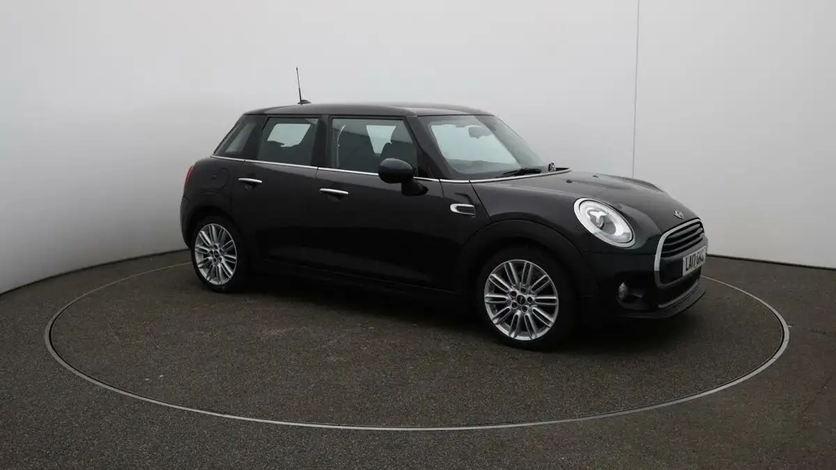 2017-mini-cooper-15-cooper-ss-hatchback-5d-auto-big-34