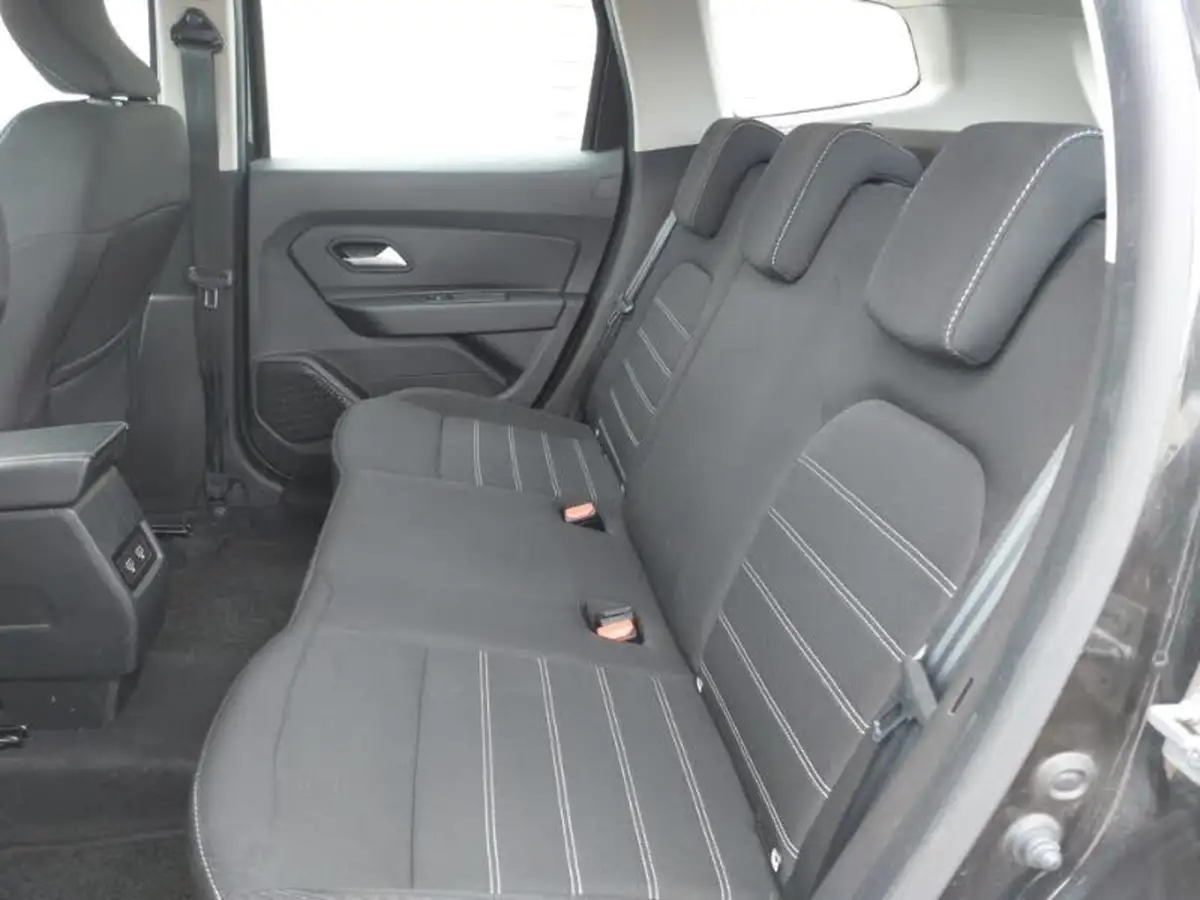 2022-dacia-duster-10-tce-comfort-90hpeu6d-4x2-window-van-big-5