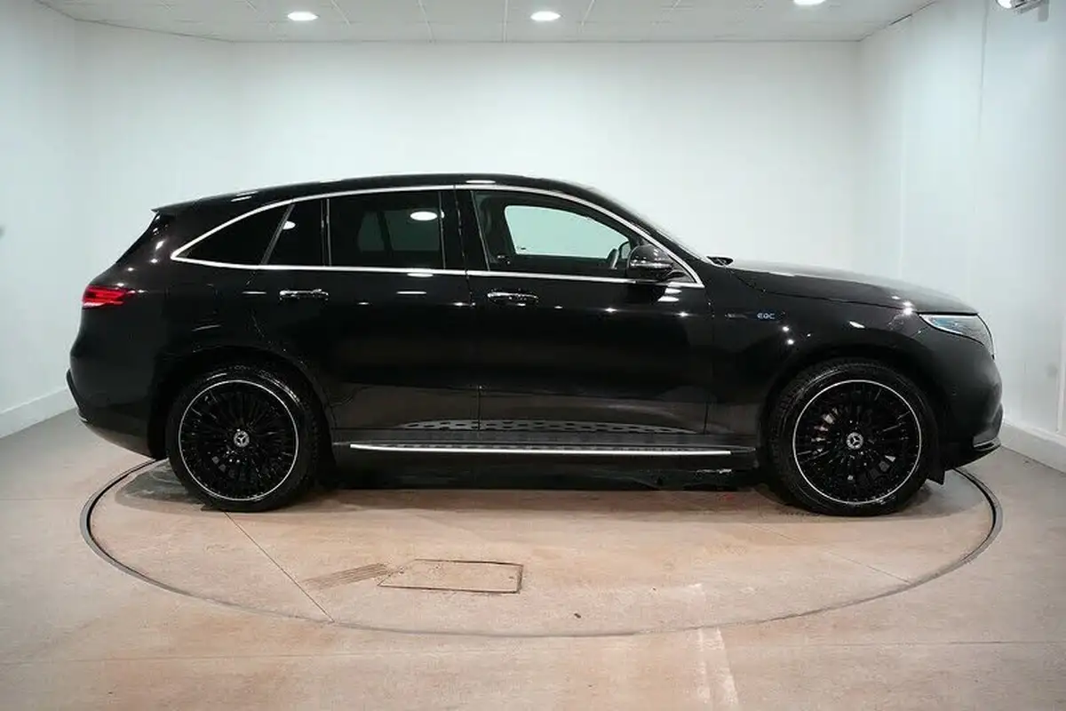 2022-mercedes-benz-eqc-e-eqc-400-amg-line-premium-plus-big-3
