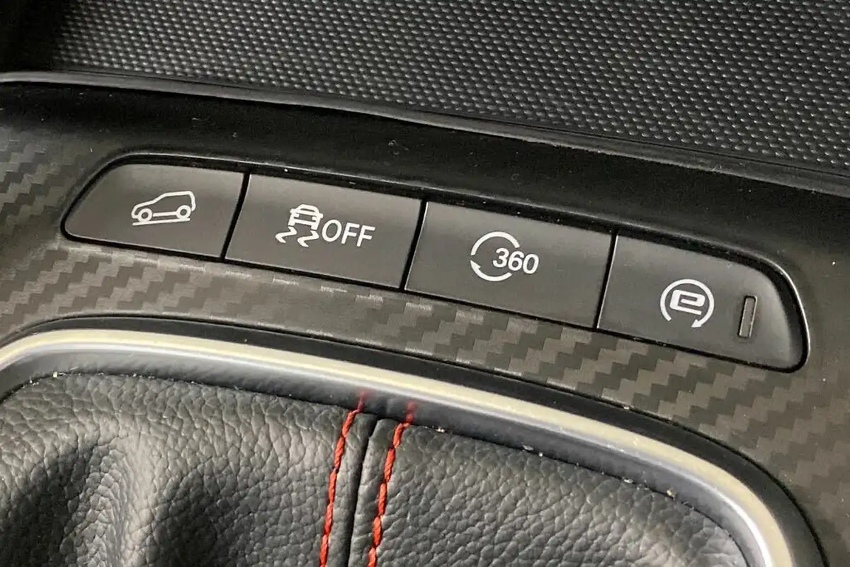 2023-mg-zs-suv-15-vti-tech-exclusive-big-26
