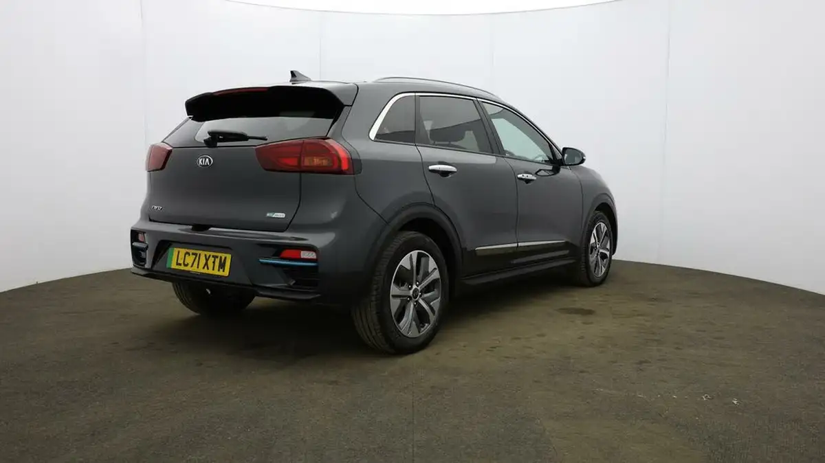 2021-kia-e-niro-ev-4-big-52
