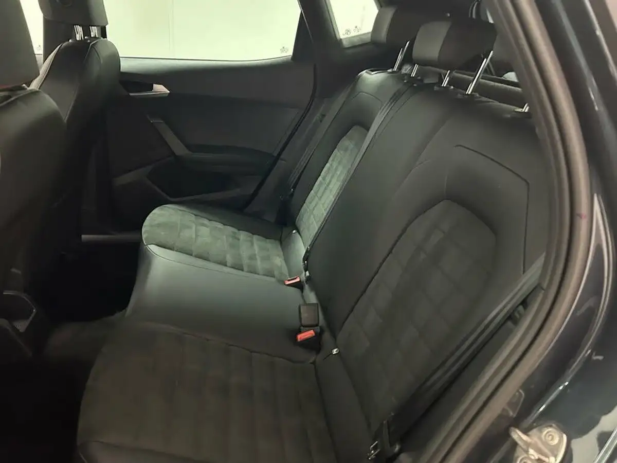 2022-seat-arona-10-tsi-fr-sport-dsg-big-45
