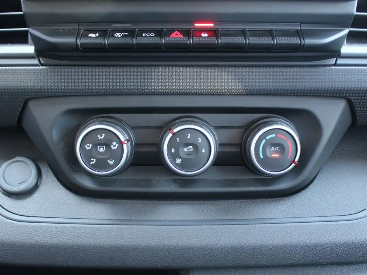 2022-renault-trafic-20dci-sl28-130-business-big-12