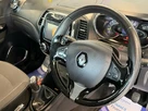 2015-renault-captur-09-dynamique-nav-small-1