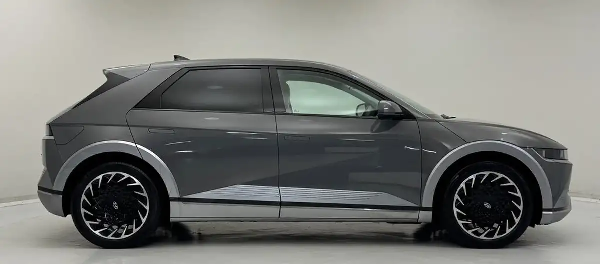 2021-hyundai-ioniq-5-e-ultimate-305ps-73kwh-awd-big-8