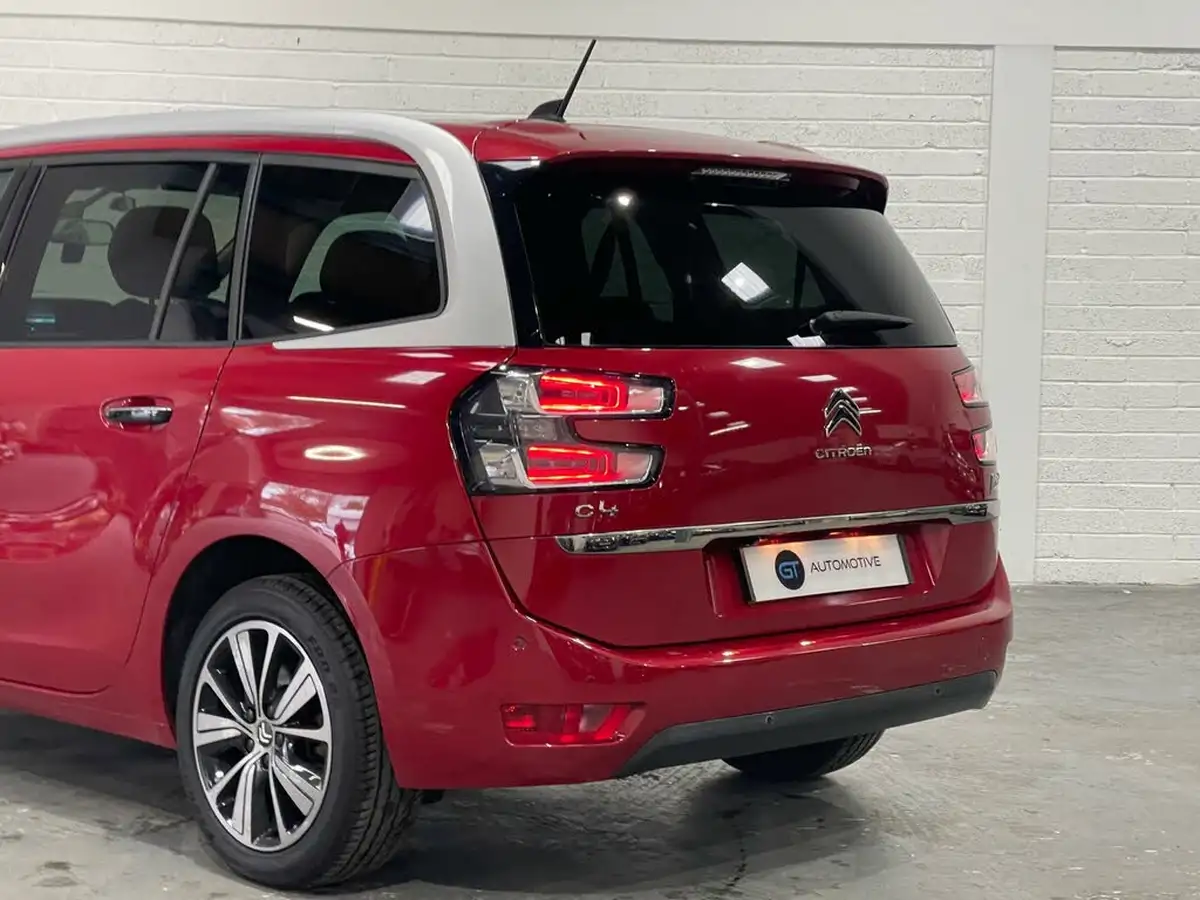 2017-citroen-grand-c4-picasso-16bluehdi-flair-big-64