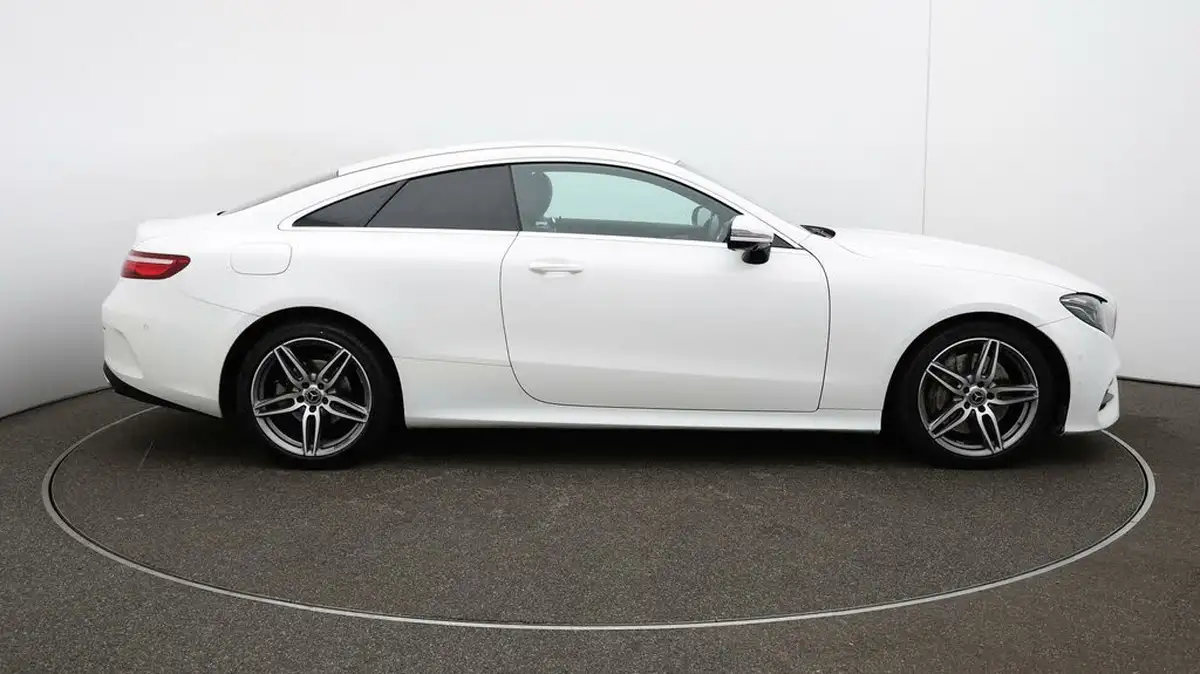 2020-mercedes-benz-e-class-20-e300-amg-line-premiumss-coupe-big-41