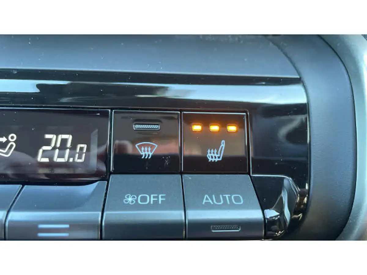 2024-toyota-c-hr-20-vvt-i-excel-220bhp-plug-in-tech-pack-big-30