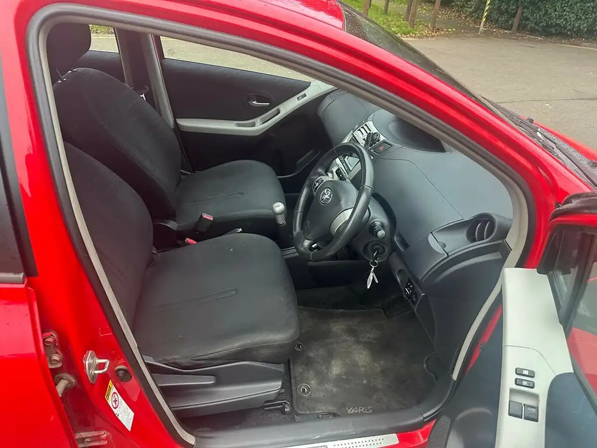 2008-toyota-yaris-13-sr-5d-1296cc-big-9