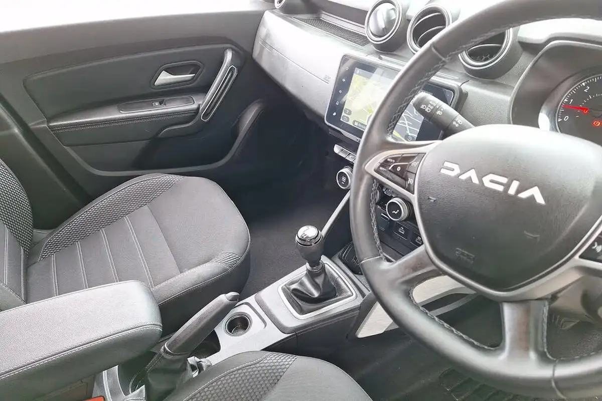 2023-dacia-duster-13-tce-journey-130bhp-big-11