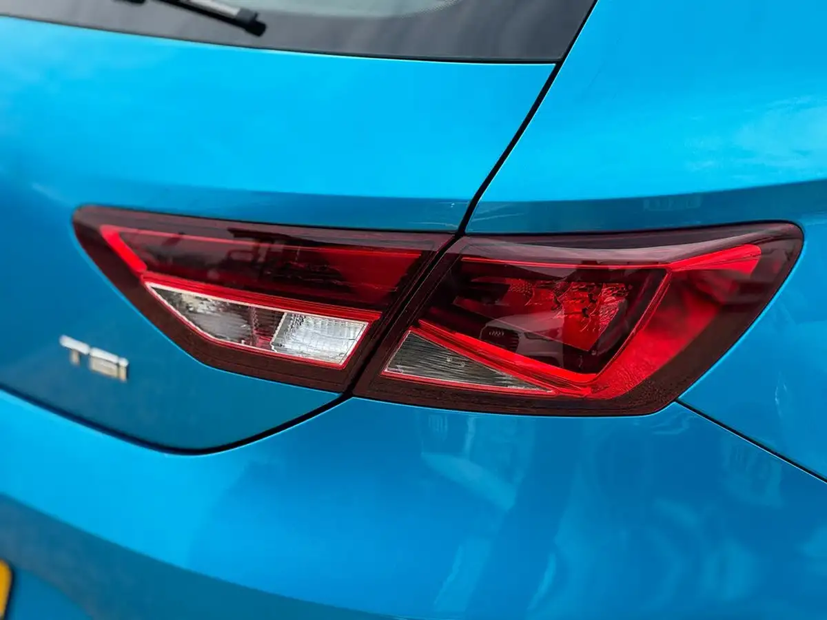 2016-seat-leon-14-se-tech-pack-hatchback-5d-1395cc-big-43