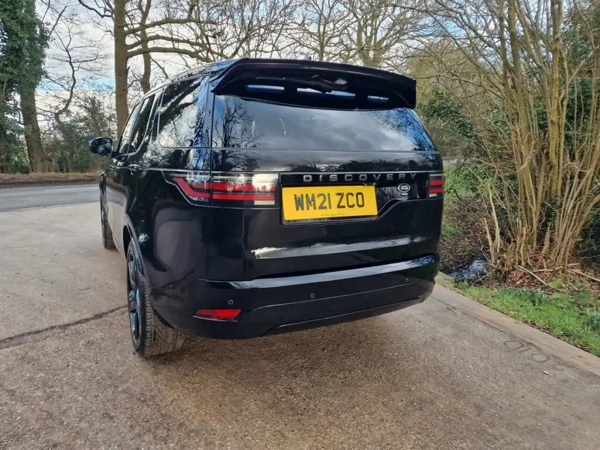 2021-land-rover-discovery-30-d300-r-dynamic-hse-big-16