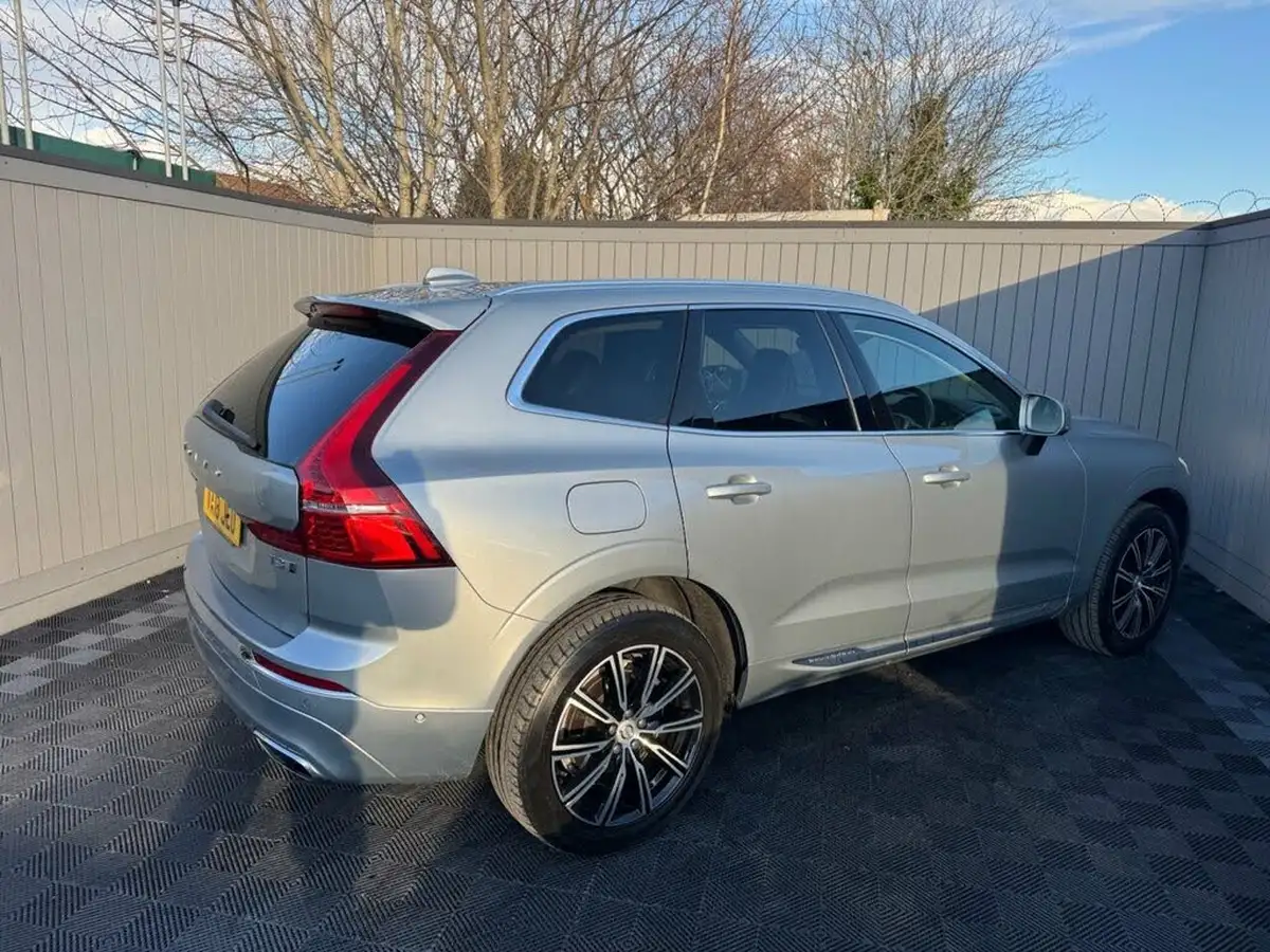 2018-volvo-xc60-20-t8-inscription-big-9