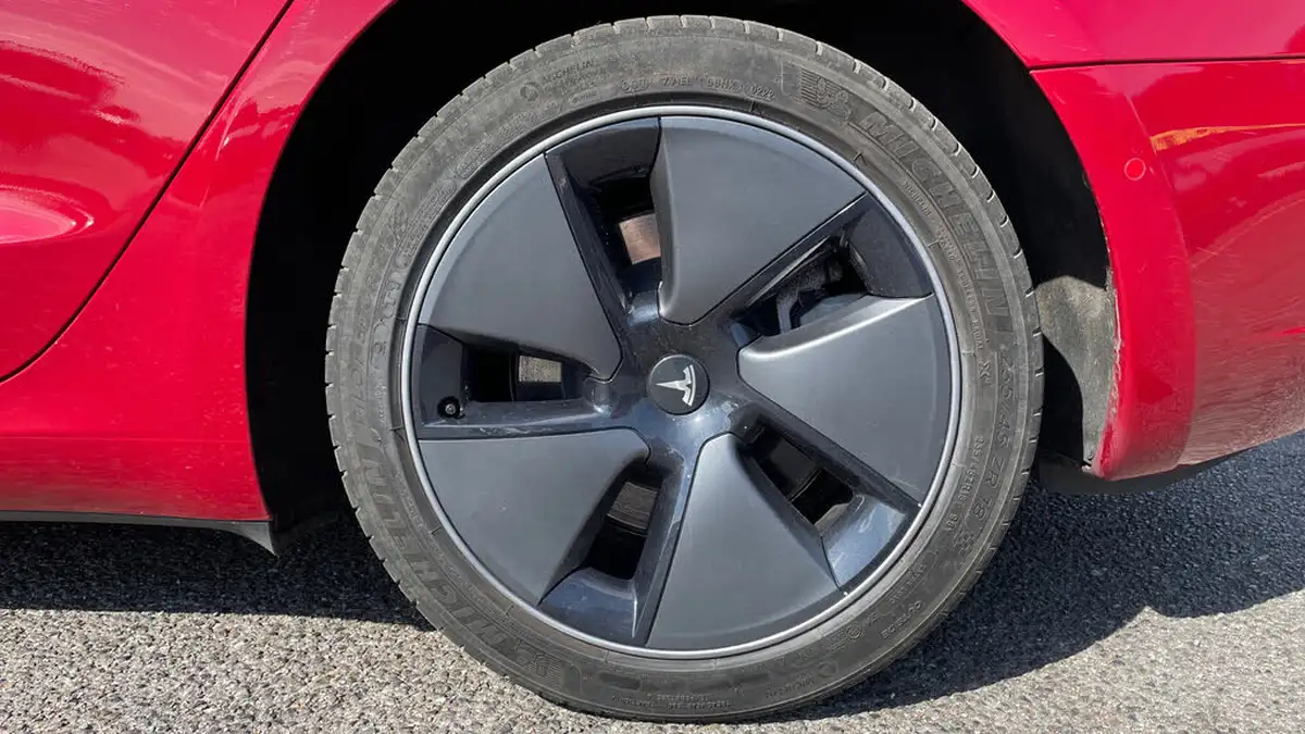 2021-tesla-model-3-e-standard-plus-big-17