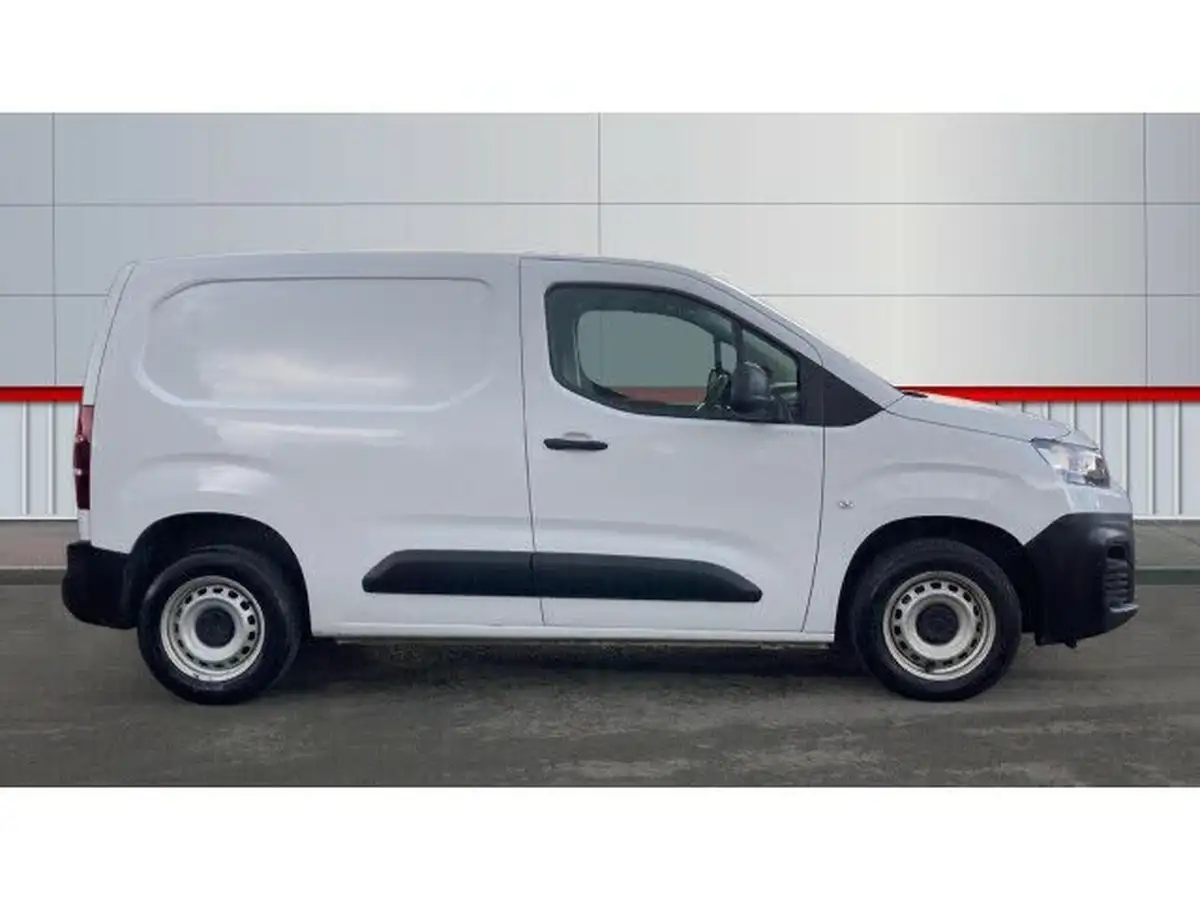 2023-citroen-berlingo-15-bluehdi-650-enterprise-edition-big-4