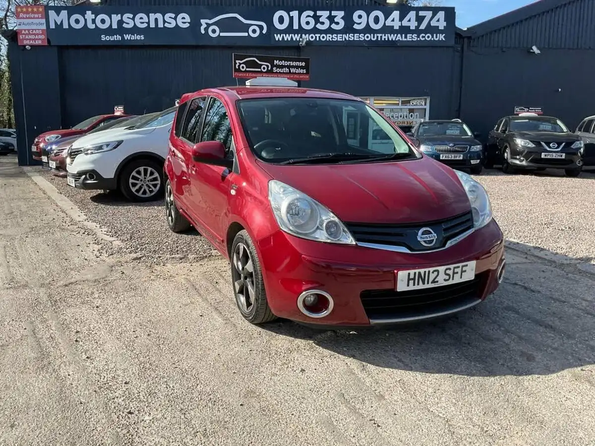 2012-nissan-note-15td-n-tec-big-42