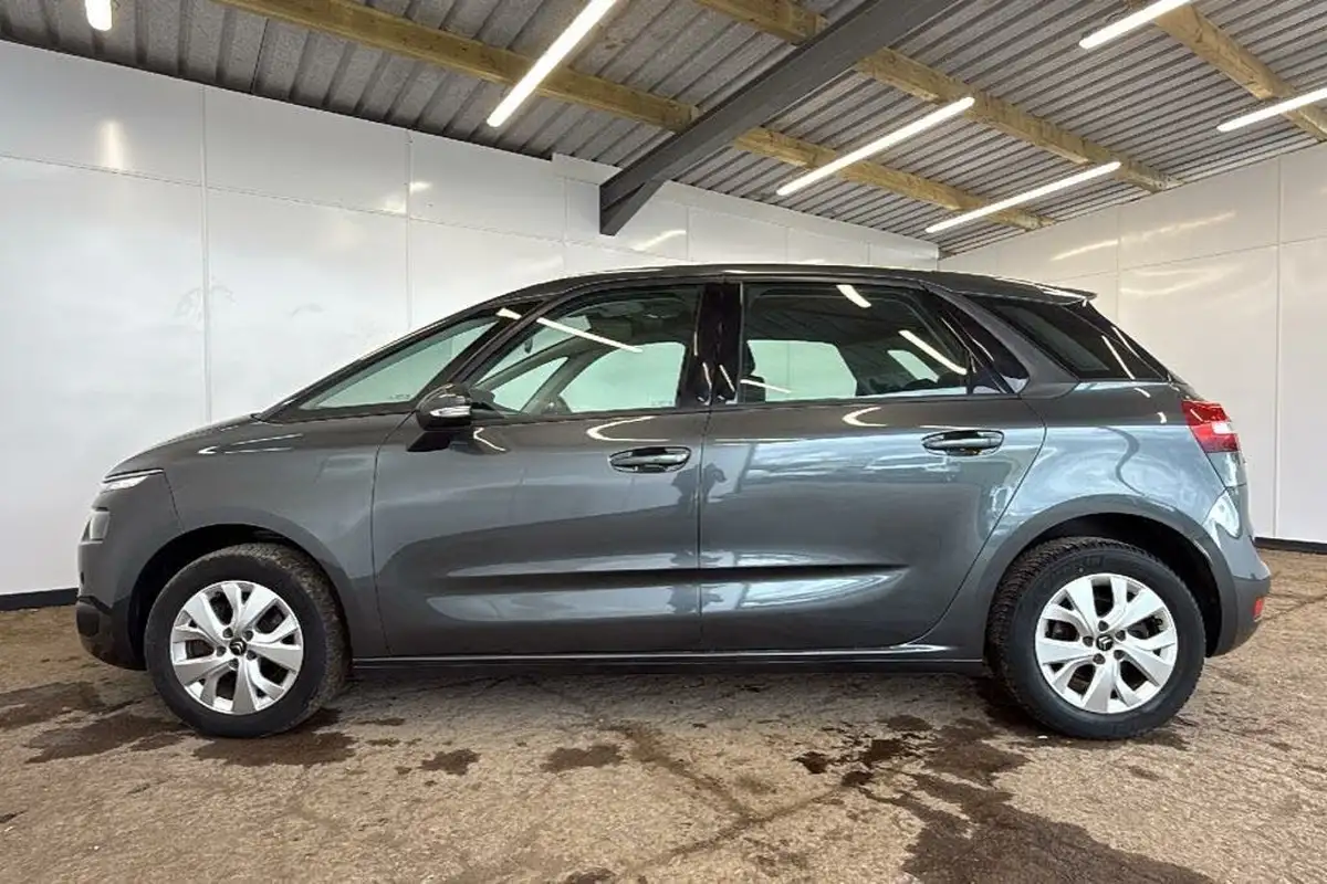 2015-citroen-c4-picasso-16e-hdi-vtr-115ps-ss-etg6-big-5