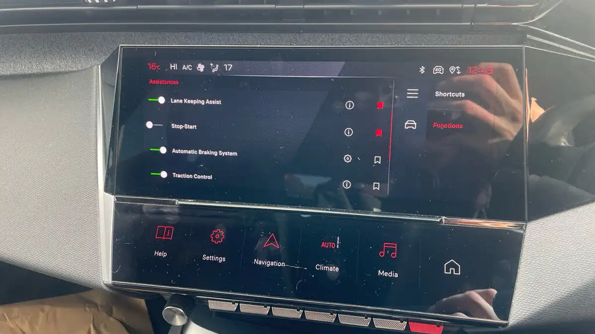 2023-peugeot-308-12-puretech-allure-130ps-ss-eat8-big-28