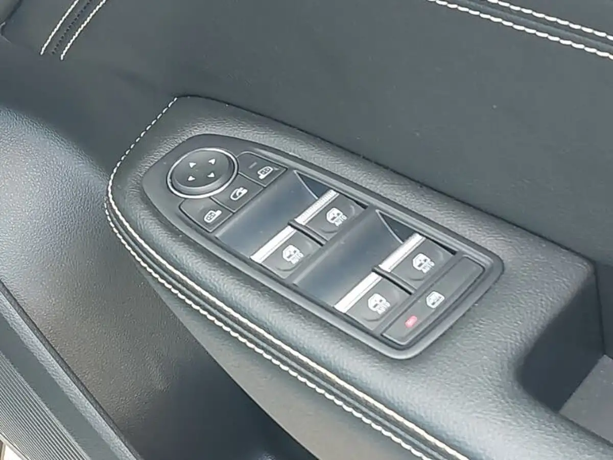 2024-renault-arkana-16-techno-big-12