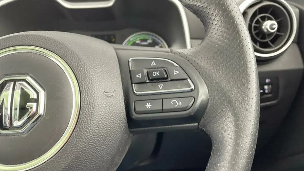 2020-mg-zs-suv-e-exclusive-ev-big-24