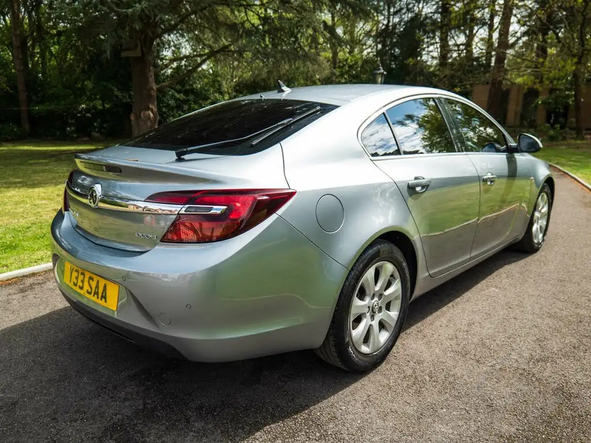 2013-vauxhall-insignia-20cdti-tech-line-140ps-ecoflex-ss-hatchback-5d-big-5