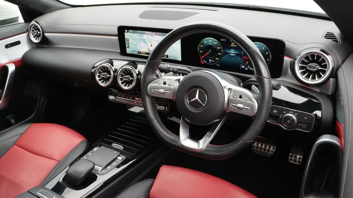 2022-mercedes-benz-cla-13-cla-180-amg-line-premium-plus-shooting-brake-5d-big-9