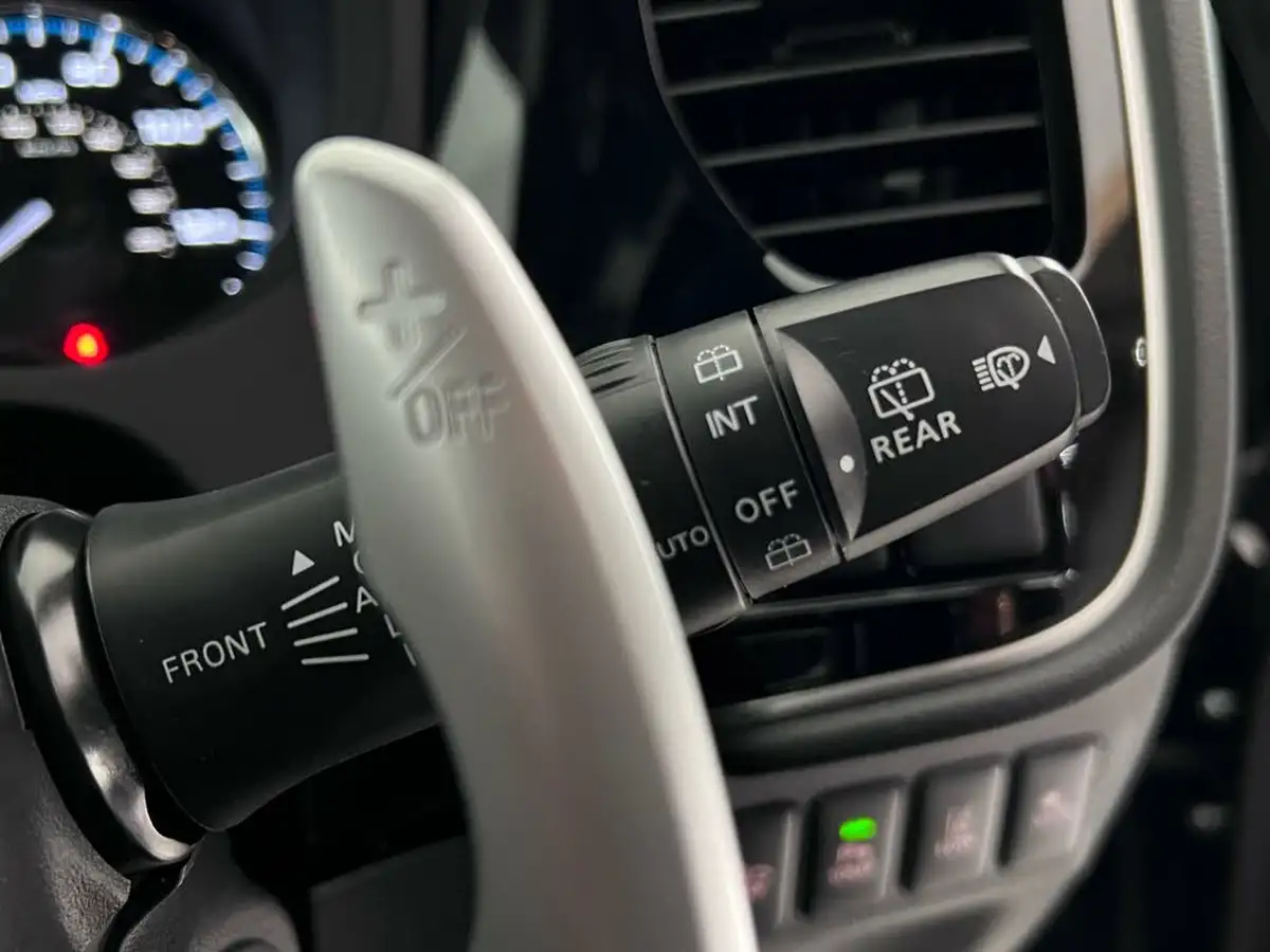 2019-mitsubishi-outlander-24-exceed-phev-big-19