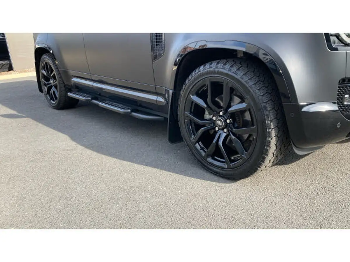 2022-land-rover-110-defender-30-d250-xs-edition-big-33