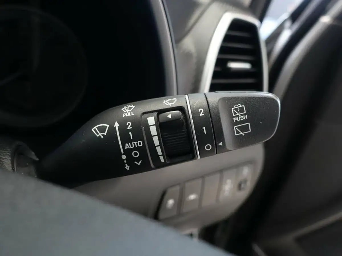 2019-hyundai-tucson-16-t-gdi-se-nav-dct-big-21