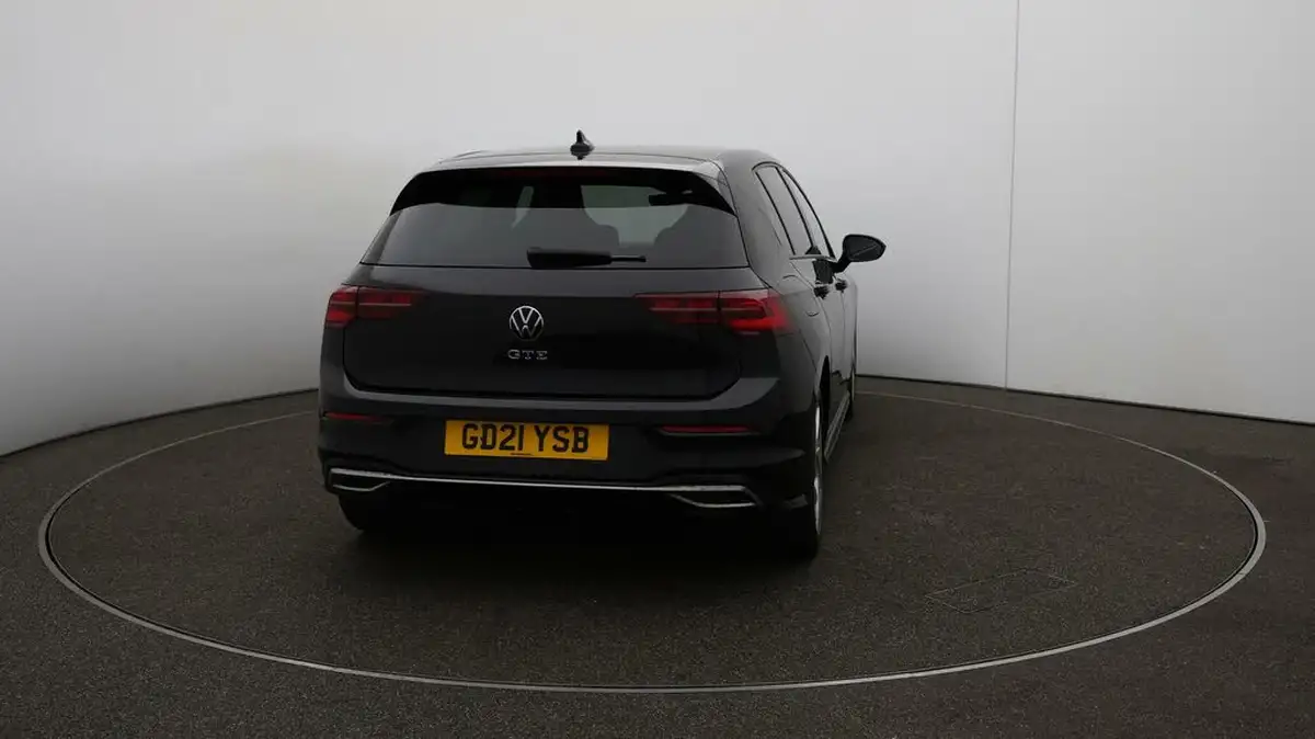 2021-volkswagen-golf-14-tsi-gte-big-49