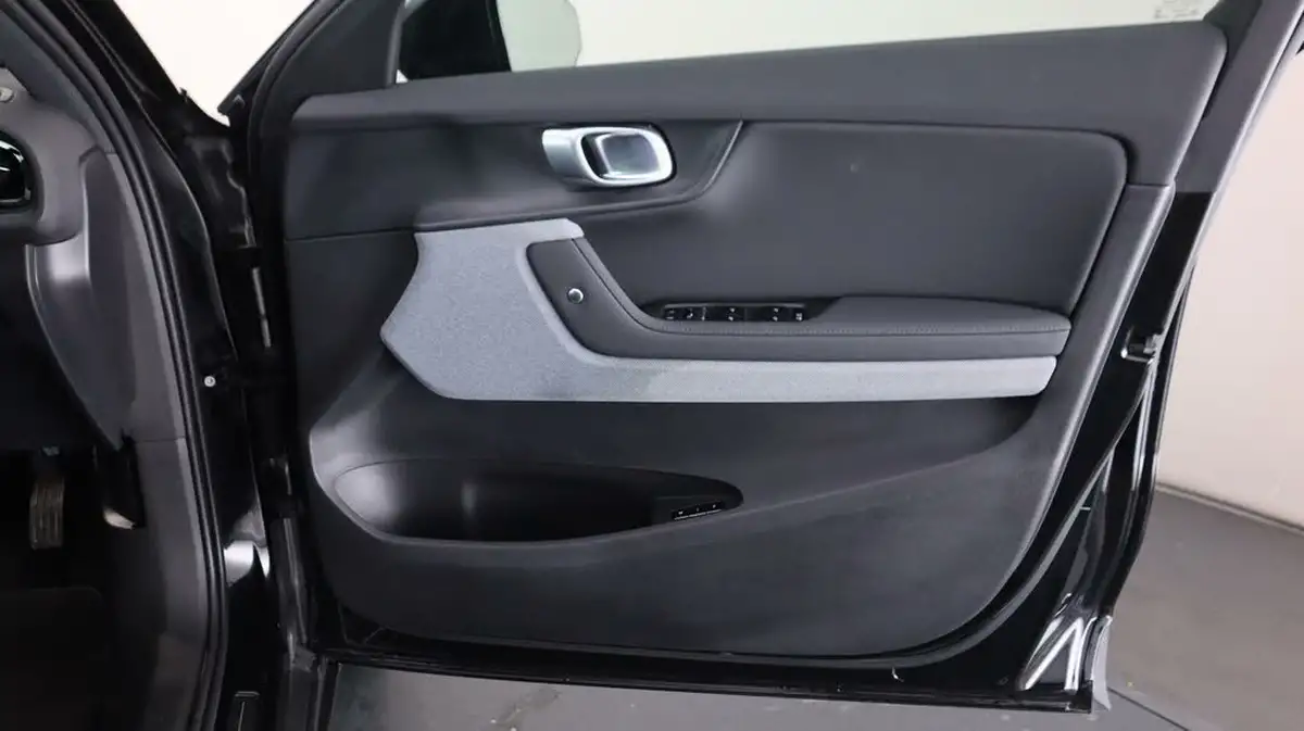 2022-polestar-polestar-2-e-ps2-165kw-standard-single-hatchback-big-15