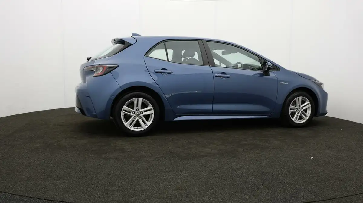 2021-toyota-corolla-18-vvt-i-icon-tech-spare-wheel-hatchback-5d-big-29