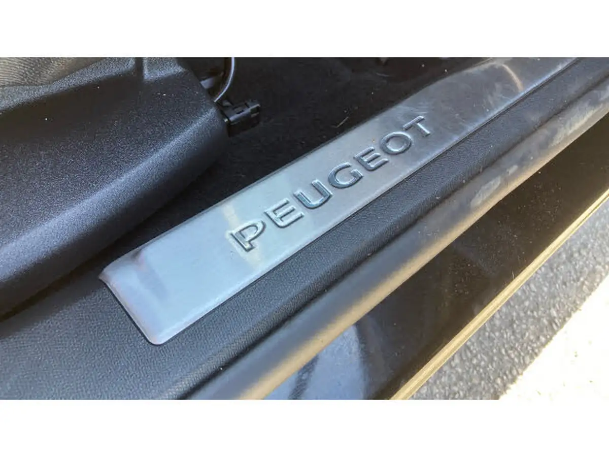 2022-peugeot-3008-suv-15-bluehdi-gt-eat8-big-36
