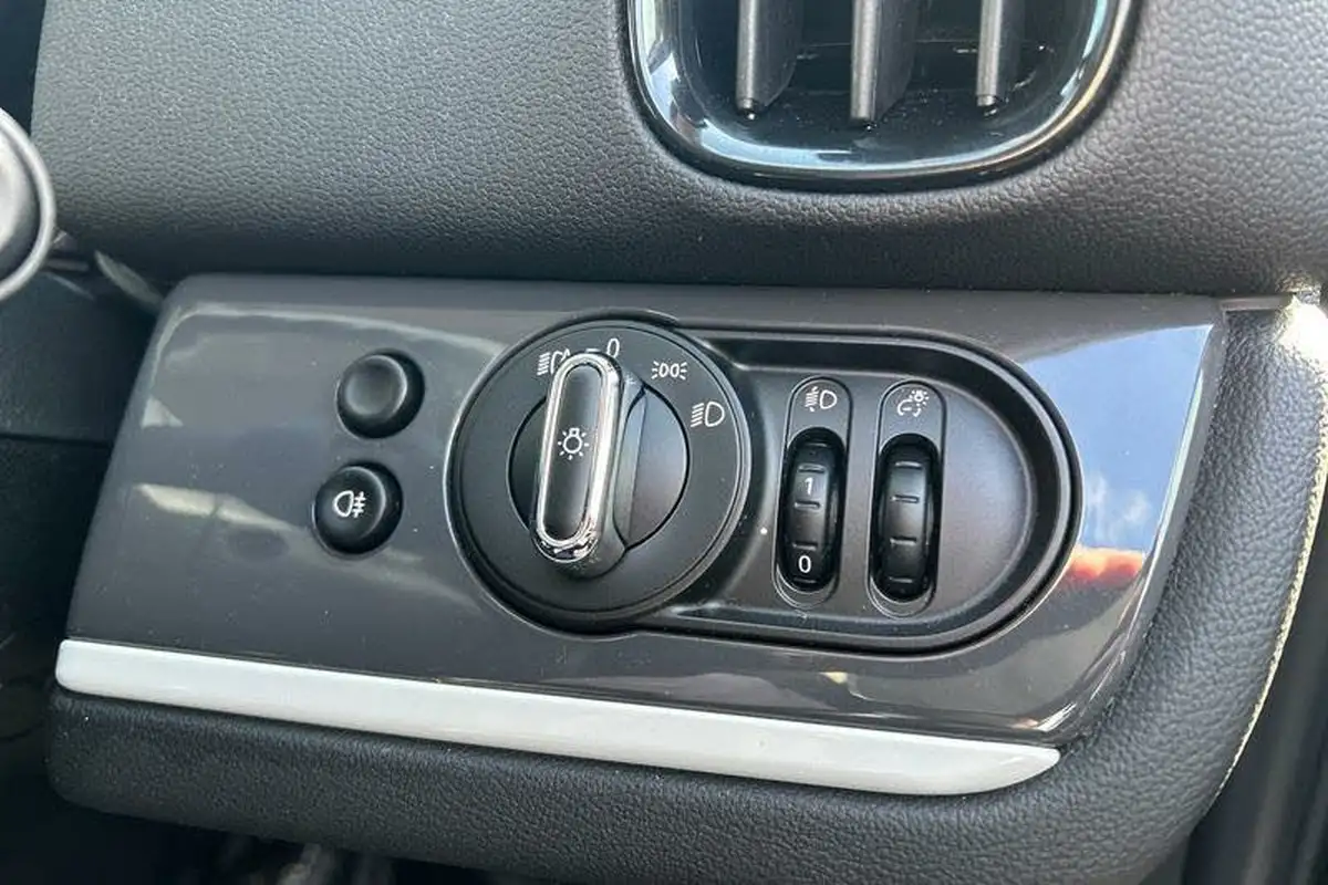 2019-mini-countryman-15-cooper-s-e-phev-exclusive-comfortnav-plus-big-36