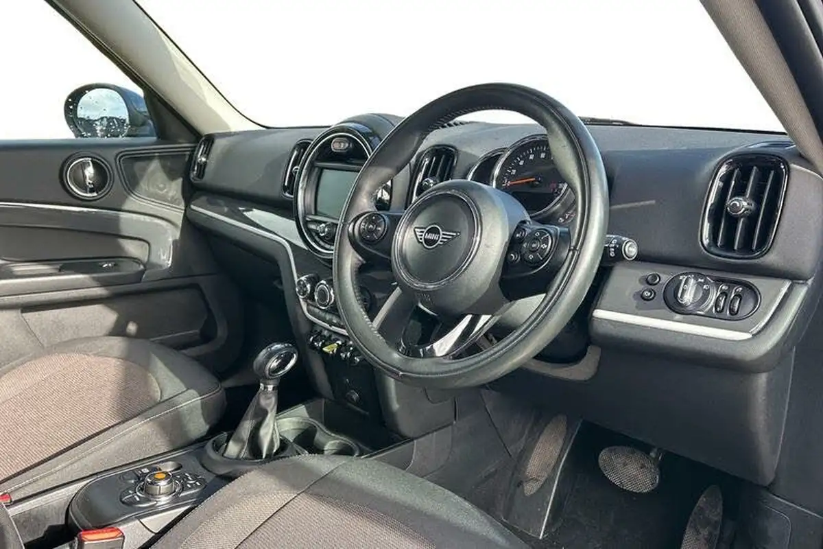 2019-mini-countryman-15-cooper-s-e-phev-exclusive-comfortnav-plus-big-8