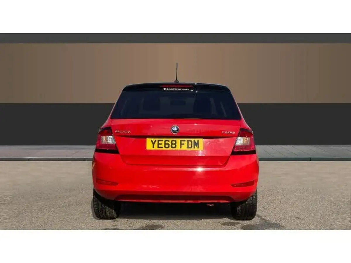 2018-skoda-fabia-10-mpi-colour-edition-big-5